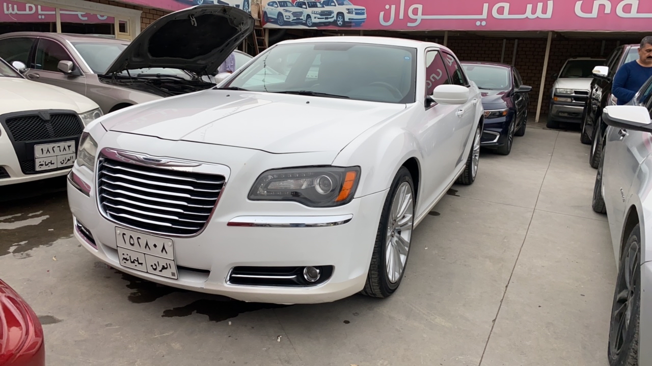 كرايسلر 300